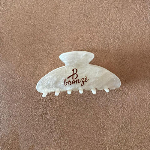 Clips white , brown